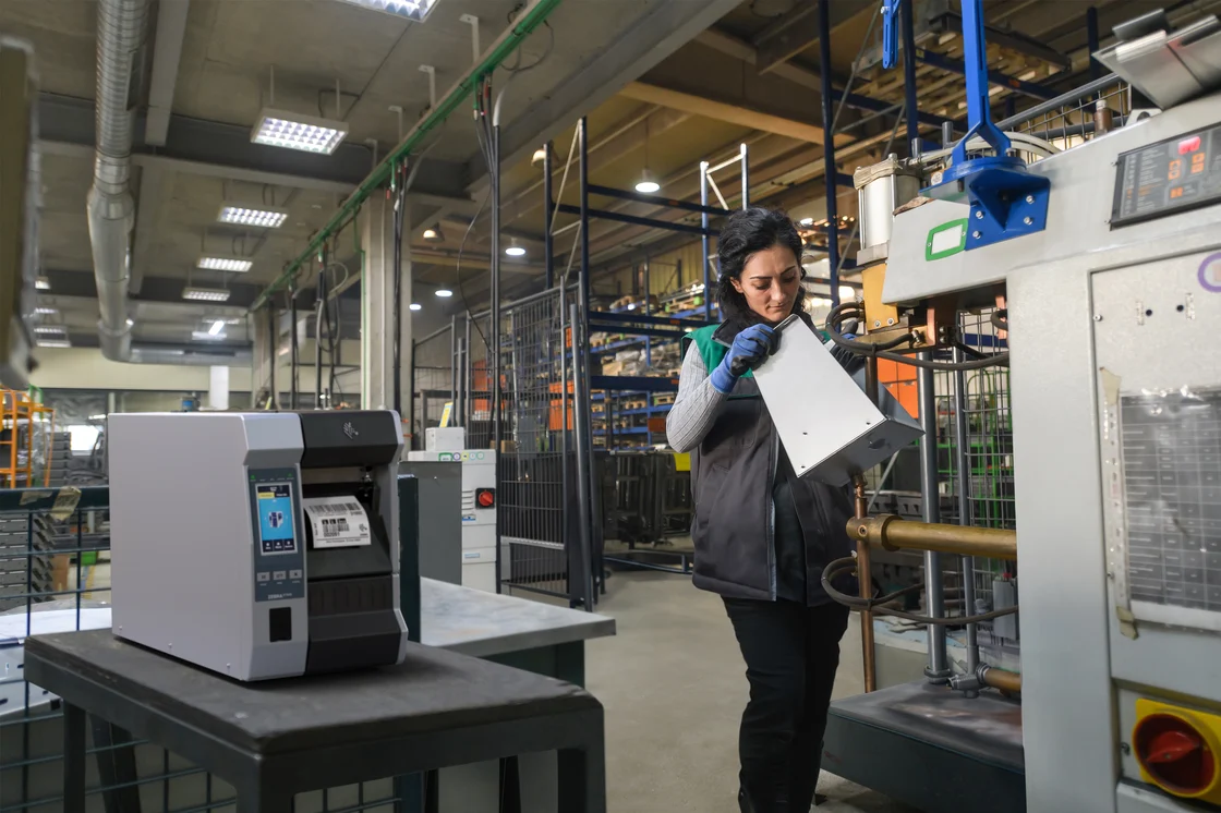 manufacturing-photography-website-ZT610-harsh-environment-3×2-3600
